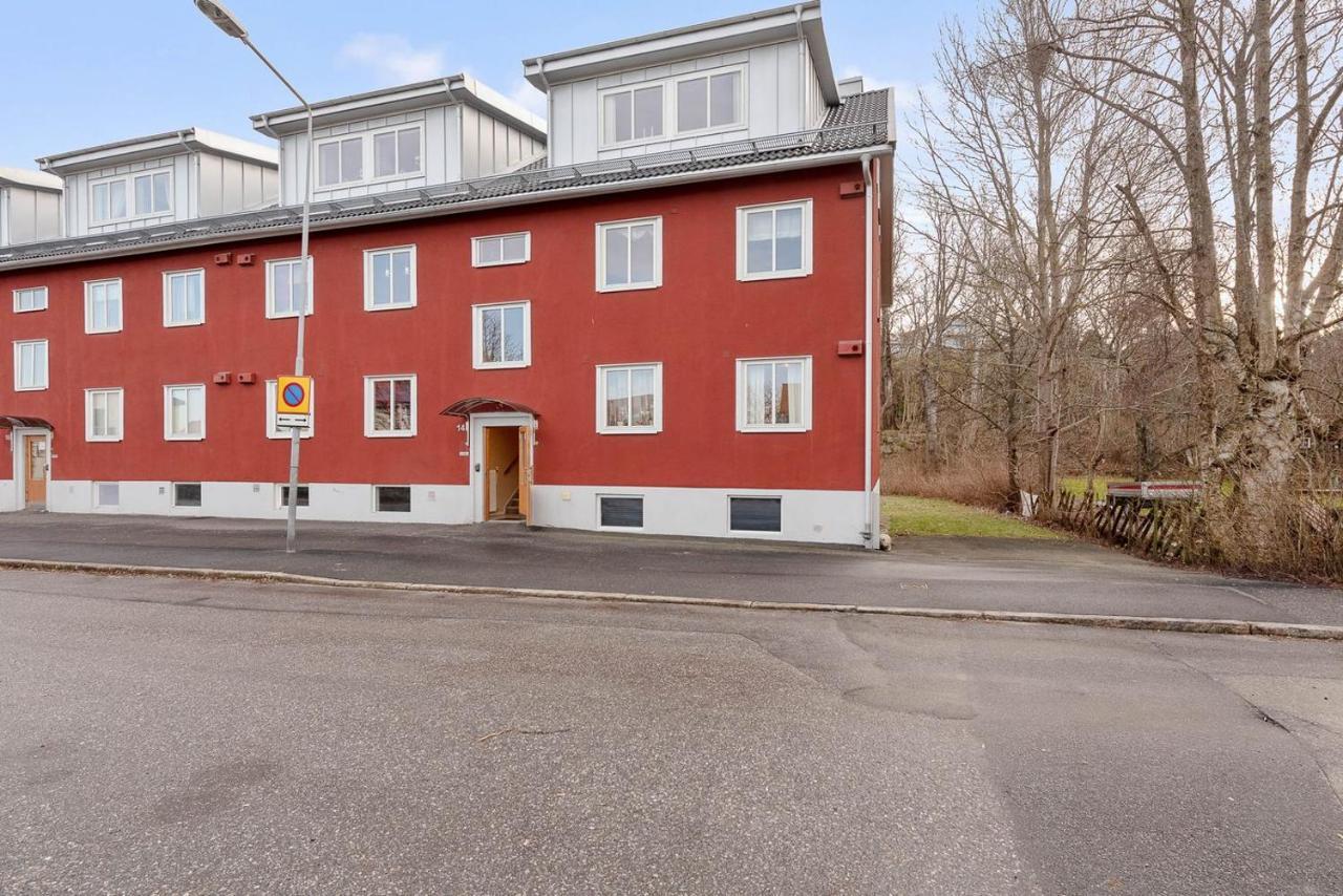 1 Rums-Laegenheter, Gangavstand Till Stroemstads Centrum エクステリア 写真